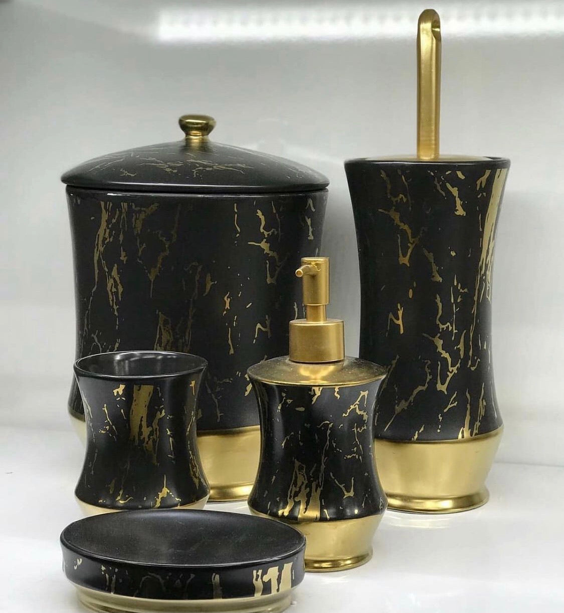 Black and Gold Marble Toilet Set